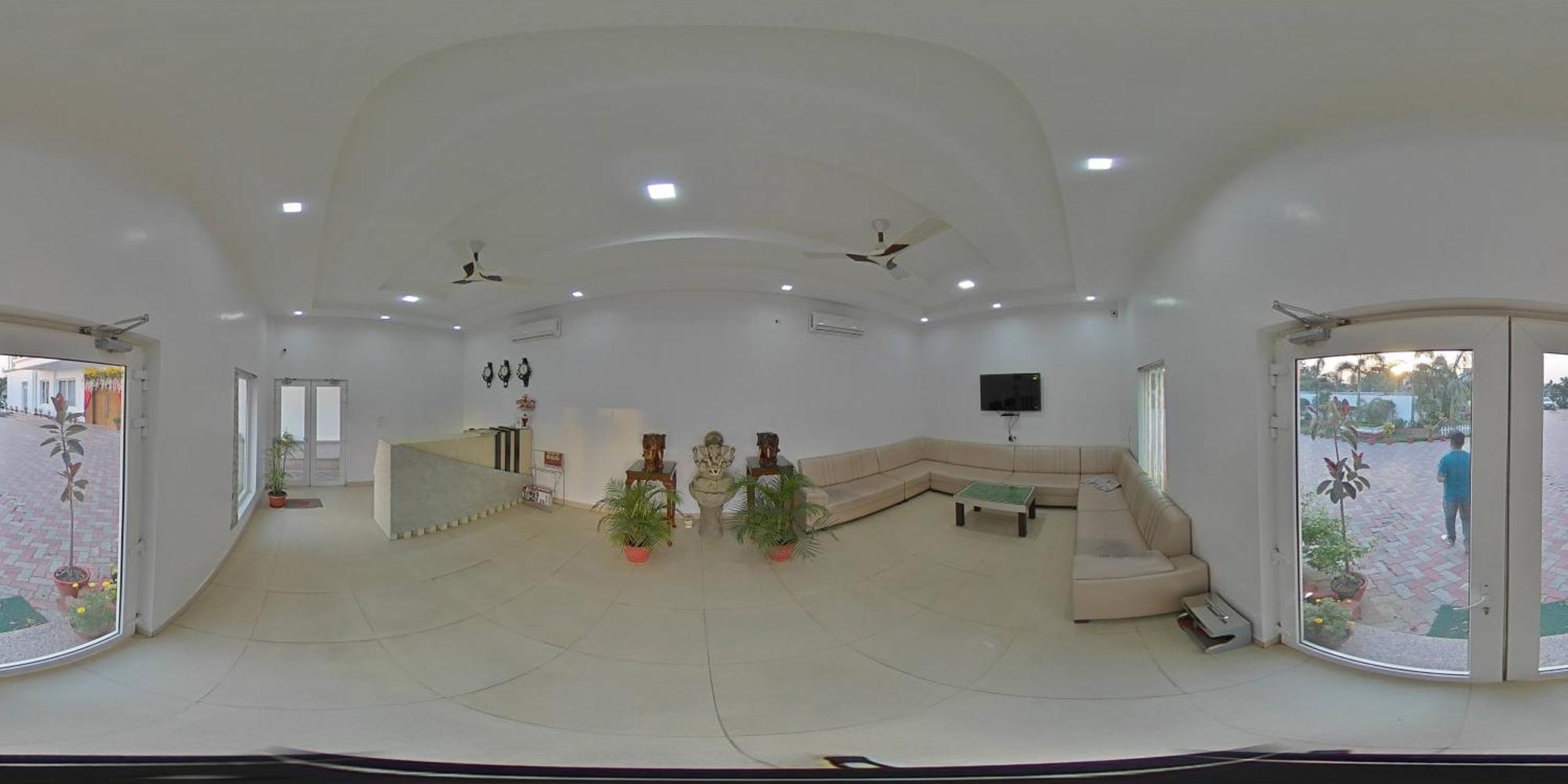 Tathastu Hotels & Banquet Hall Pipra Dewās Exterior foto